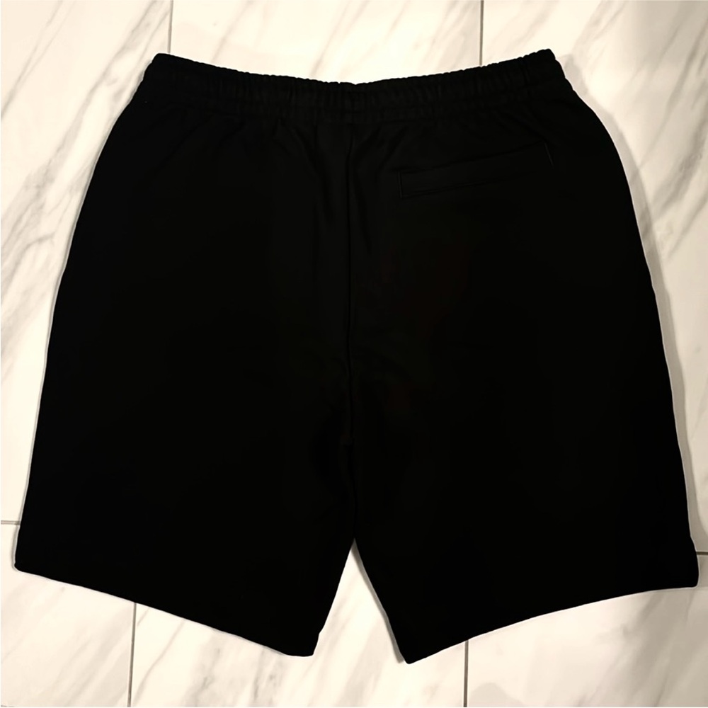 Men’s Lacoste Solid Cotton Fleece Shorts - Picture 2 of 2